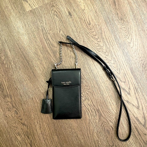 kate spade Handbags - Kate Spade New York Spencer Leather Cross Body Pouch.  No tags, used once.